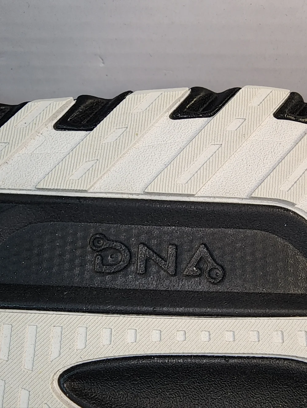 Brooks Launch Mens Size 8D Athletic/Running/Walking Shoes Sneakers. - Picture 15 of 16